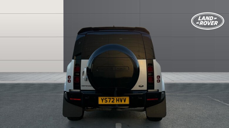 Land Rover Defender 3.0 D250 X-Dynamic SE 110 5dr Auto Diesel Estate